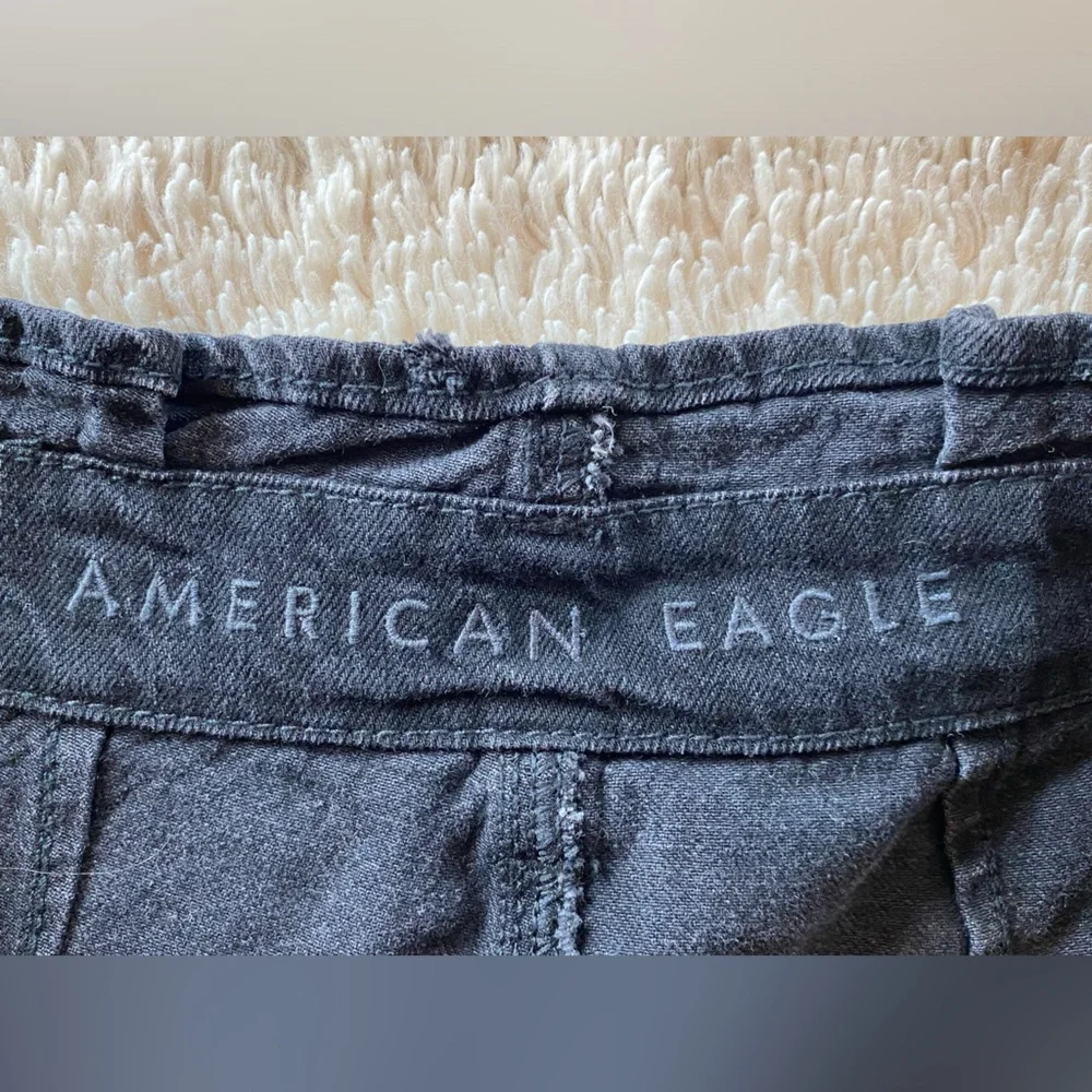American Eagle Black Denim Shorts - Picture 3 of 4
